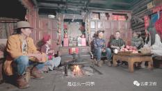 90后湖北轮椅美女:独居,超酷